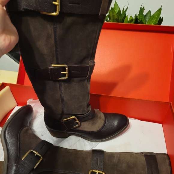 Donald j pliner Boots Size 7 - Picture 2 of 10